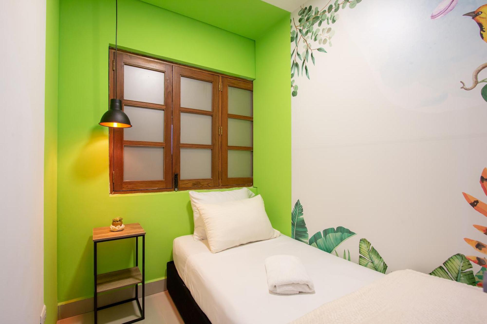 Parceros Med Hostel Medellin Bagian luar foto