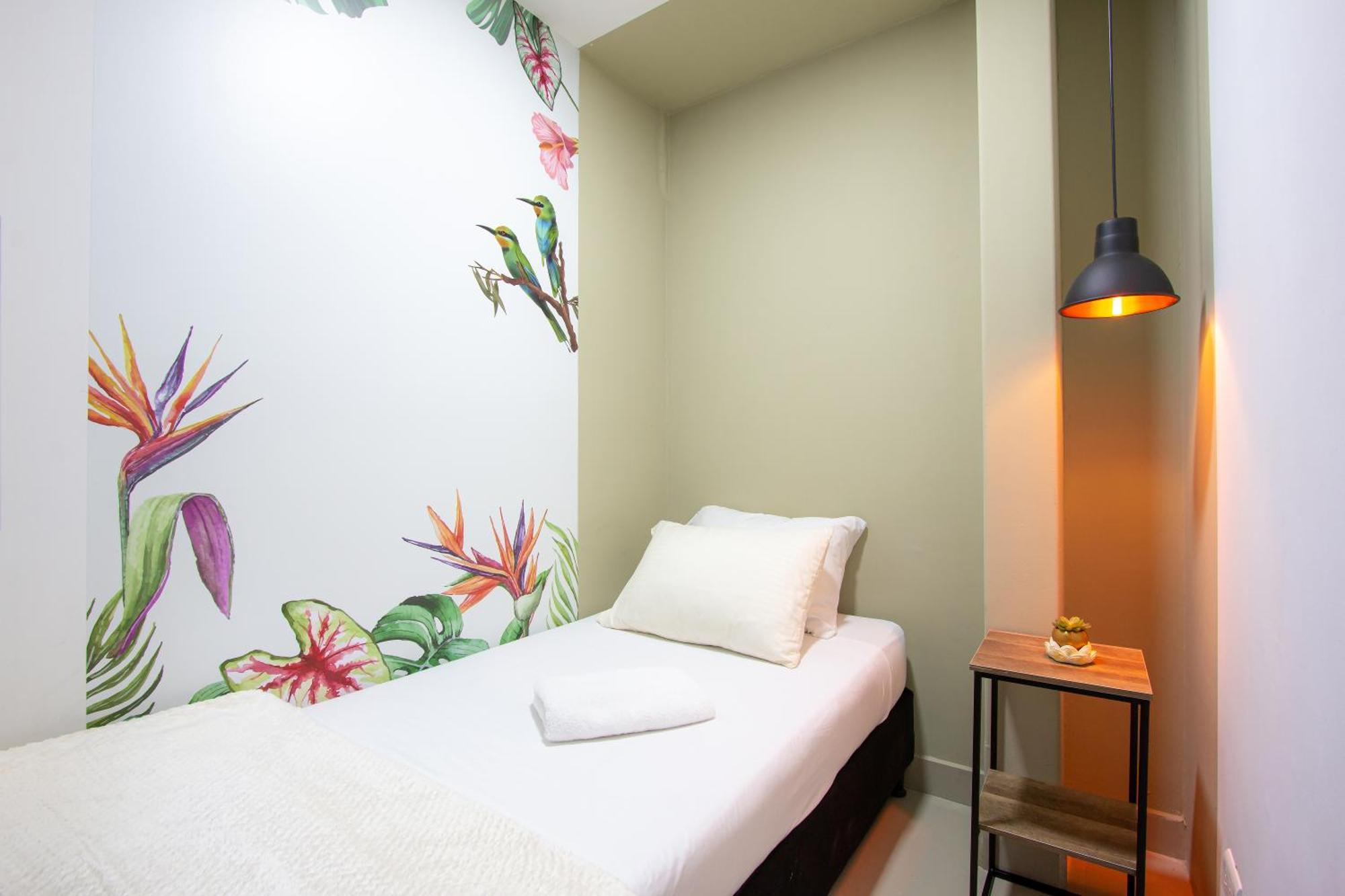 Parceros Med Hostel Medellin Bagian luar foto