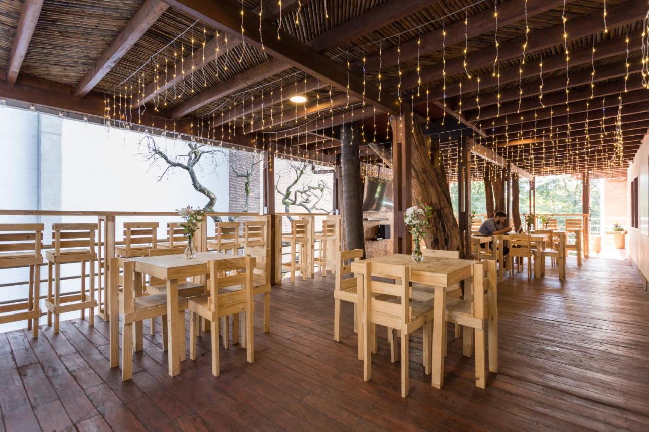 Parceros Med Hostel Medellin Bagian luar foto